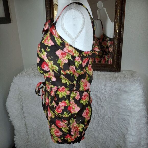CONFESS BLACK, PINK, & GREEN FLORAL ROMPER SZ.M EUC - Picture 5 of 9